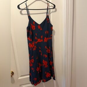 Gap Navy and Red Floral Dress, size Medium. Made of rayon